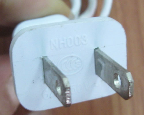 two flat pin plug